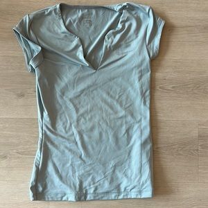Women’s Nike Gray Tennis Short Sleeve Shirt